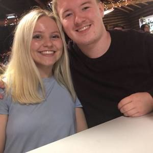 Meet your Posher, Mackenzie